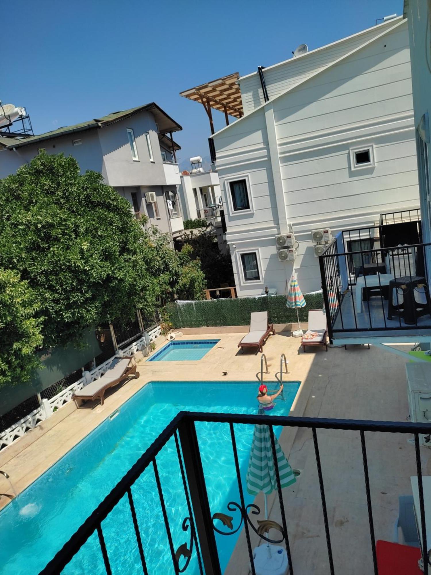 Garden Prizma Rooms&Aparts เกเมร์ ภายนอก รูปภาพ