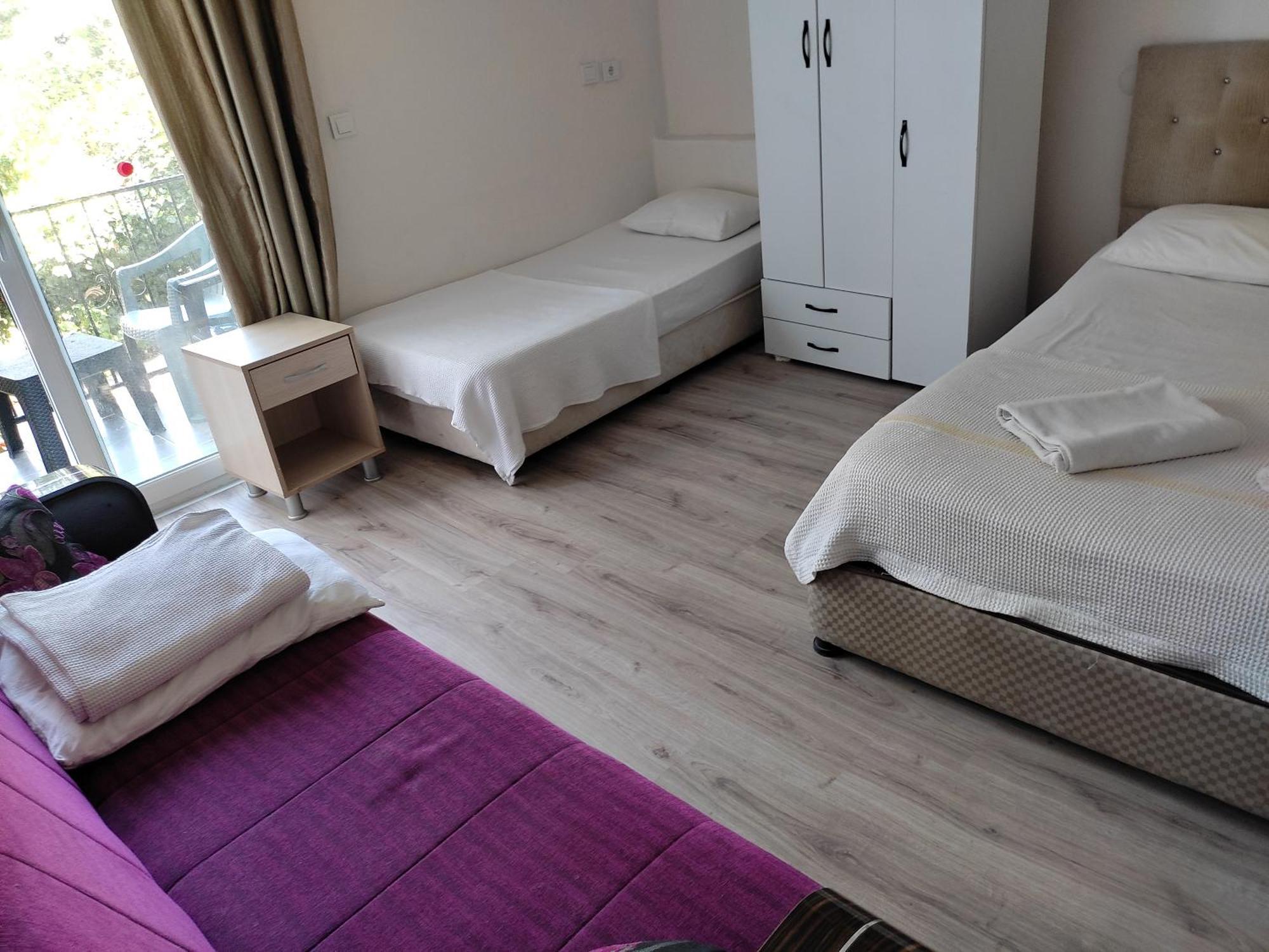 Garden Prizma Rooms&Aparts เกเมร์ ห้อง รูปภาพ