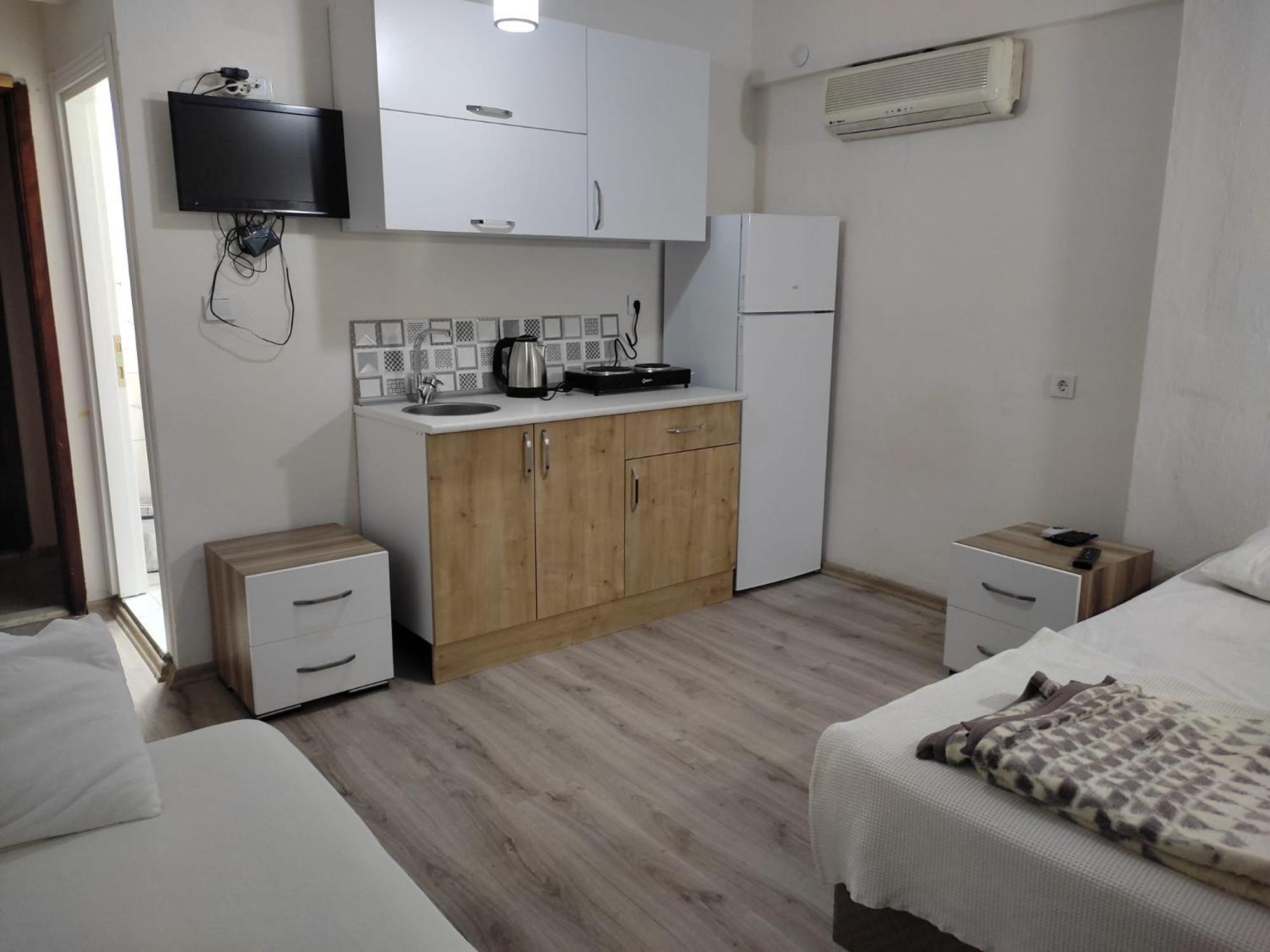 Garden Prizma Rooms&Aparts เกเมร์ ภายนอก รูปภาพ