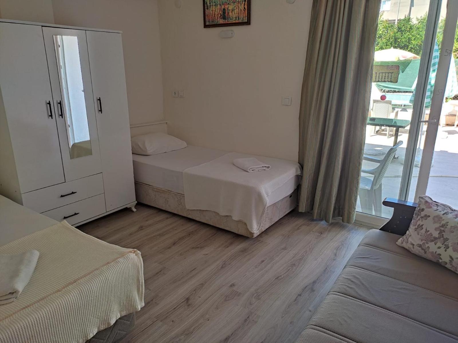 Garden Prizma Rooms&Aparts เกเมร์ ภายนอก รูปภาพ