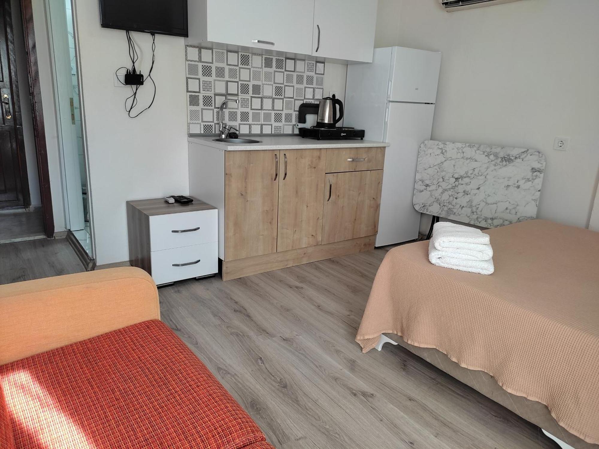 Garden Prizma Rooms&Aparts เกเมร์ ภายนอก รูปภาพ