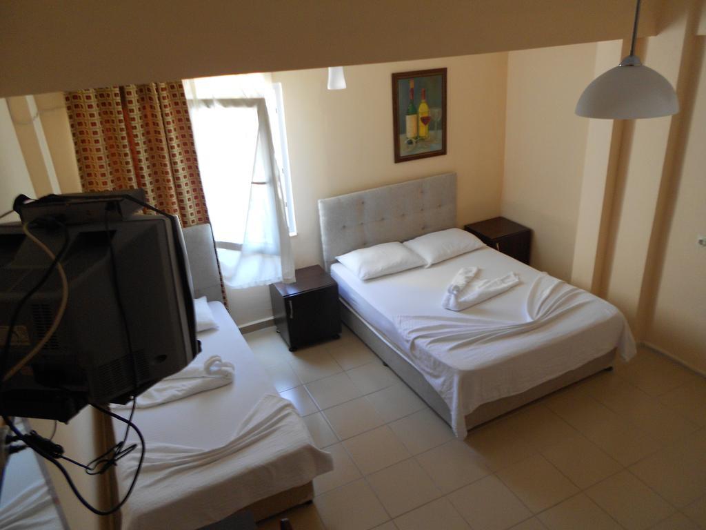 Garden Prizma Rooms&Aparts เกเมร์ ห้อง รูปภาพ
